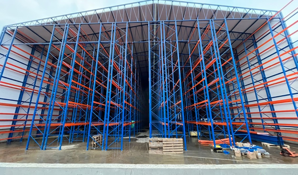 Монтаж снс склада на каркасе мезонин