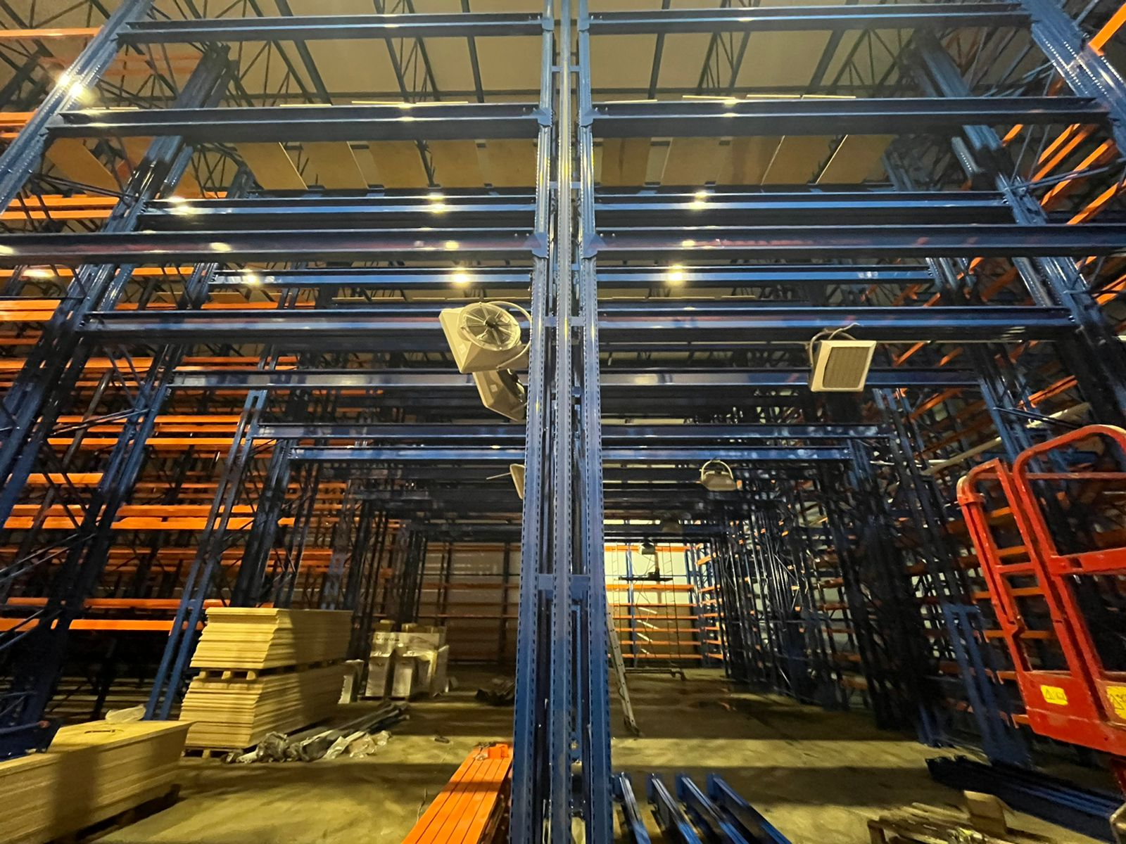 Система отопления самонесущего склада