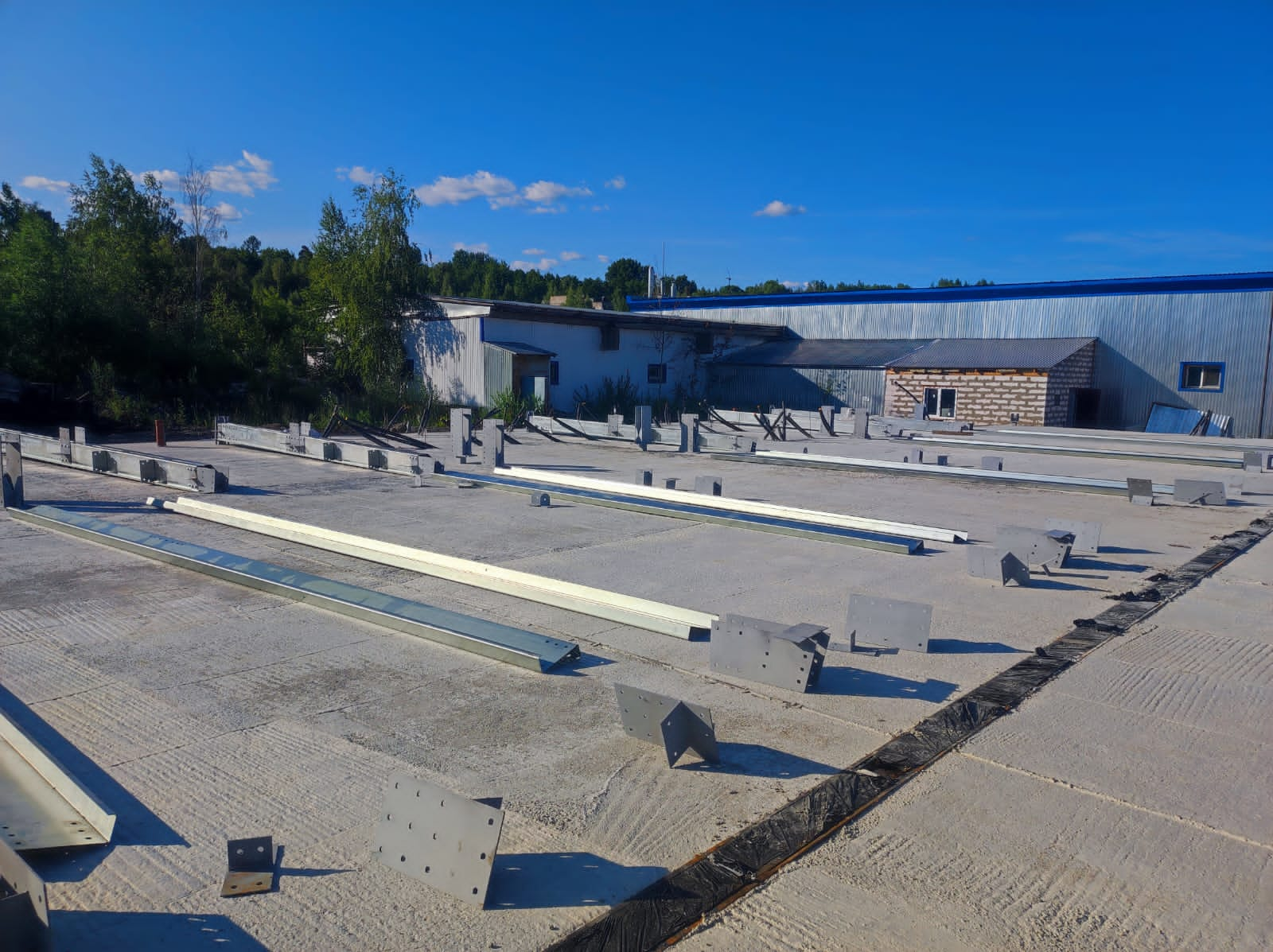 Выполнение работ по сборке каркаса ангара на базе ЛСТК