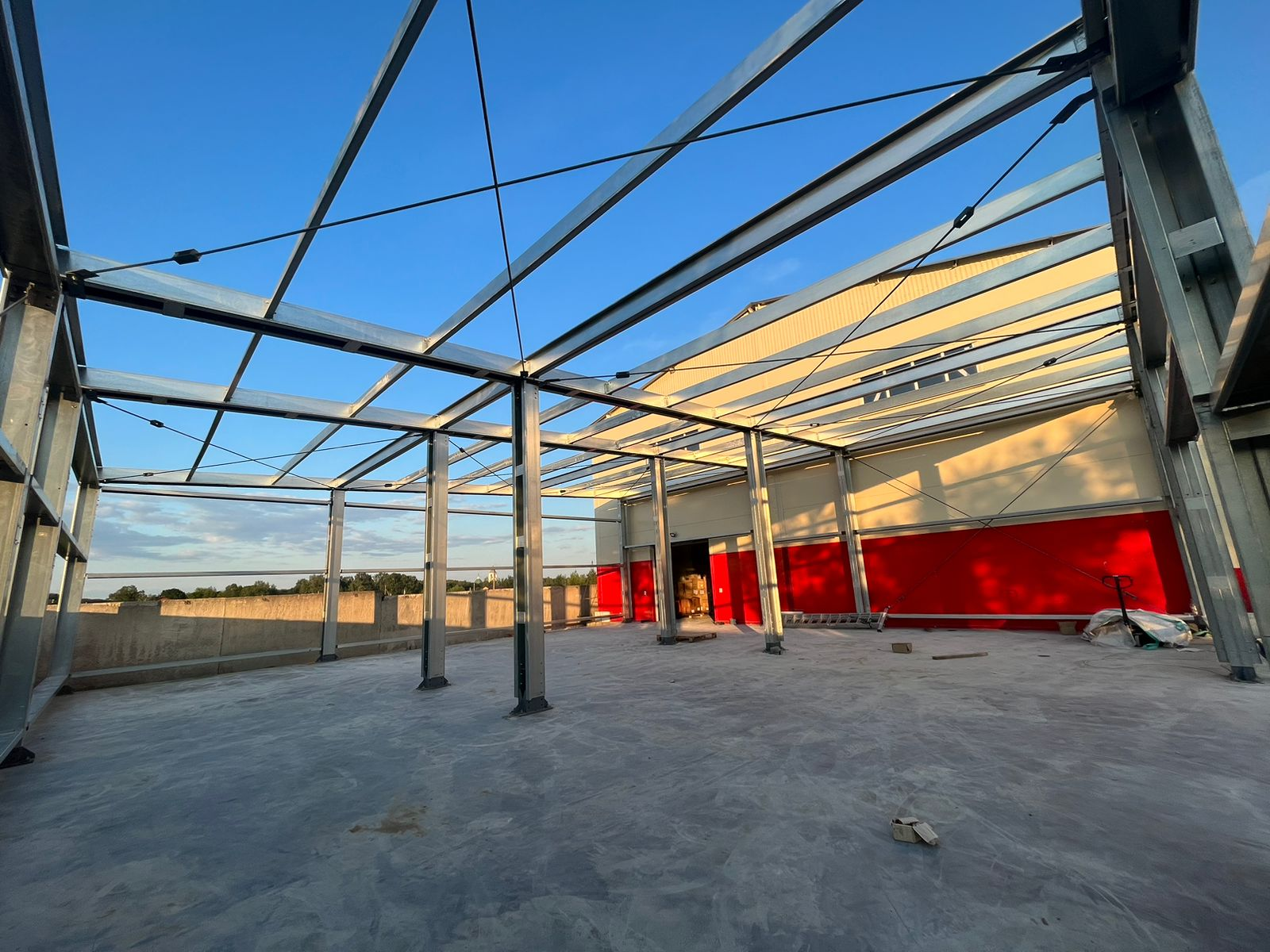 Строительство каркаса склада из ЛСТК